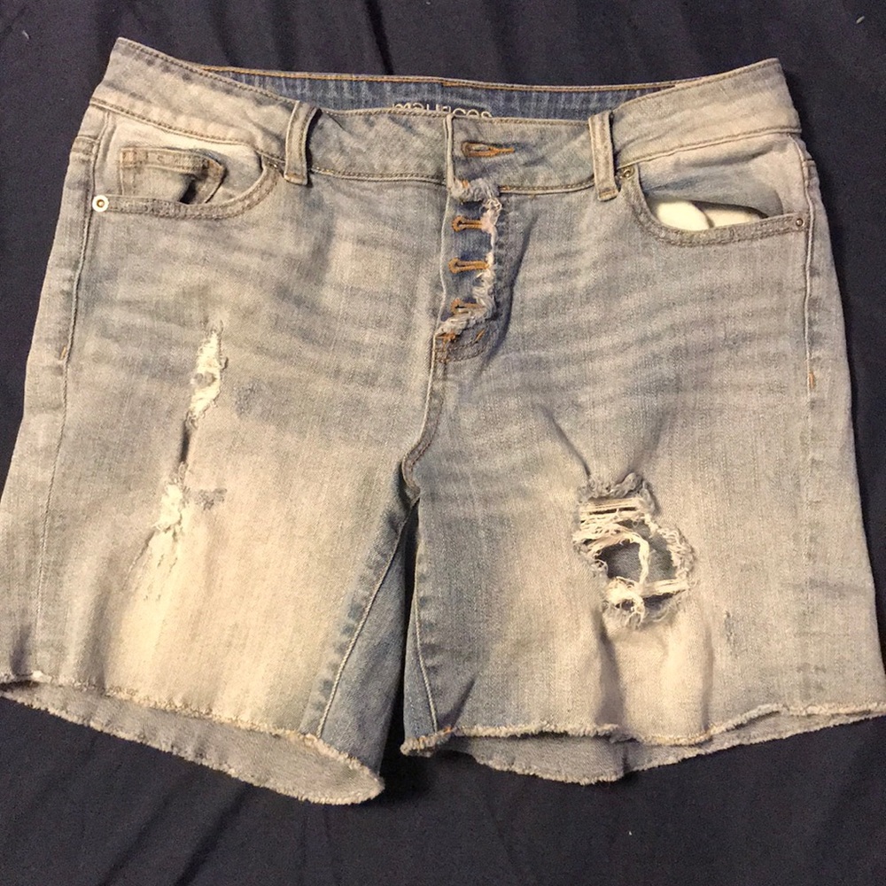 Denim high-waisted shorts from Maurices size 7/8